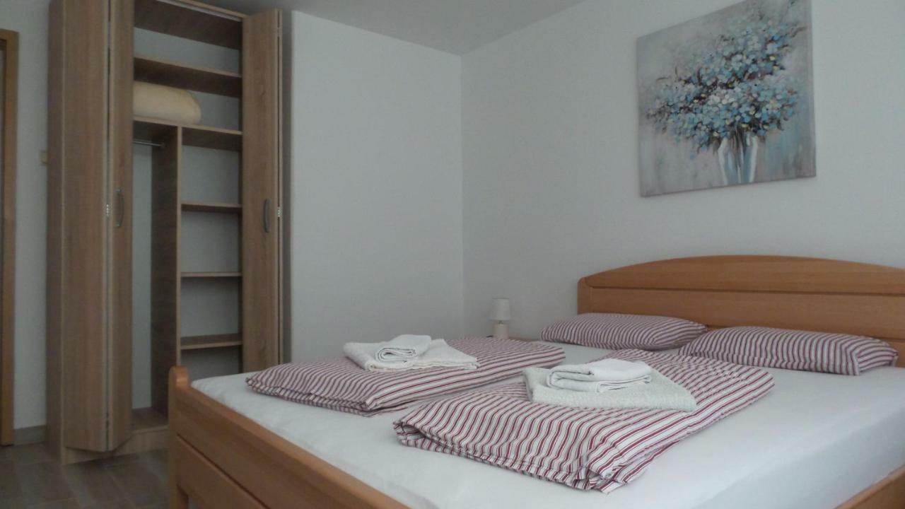 Apartments Antonio Rogoznica  Extérieur photo